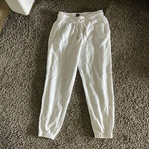 Gap Women’s White Sweatpants
